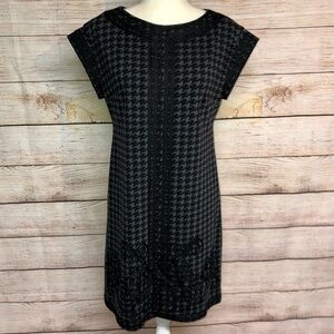 Donna Morgan Houndstooth Maternity Shift Dress